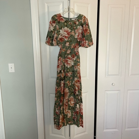 Women’s L floral dress - Picture 2 of 4
